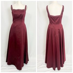 Goth prom dress with pearl square neckline